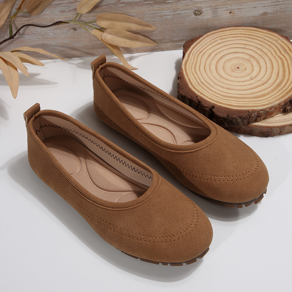 Women’s Low-Cut Round Toe Slip-On Loafers